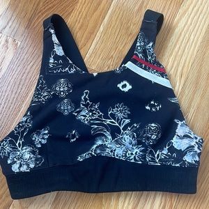 Free people women’s workout crop top